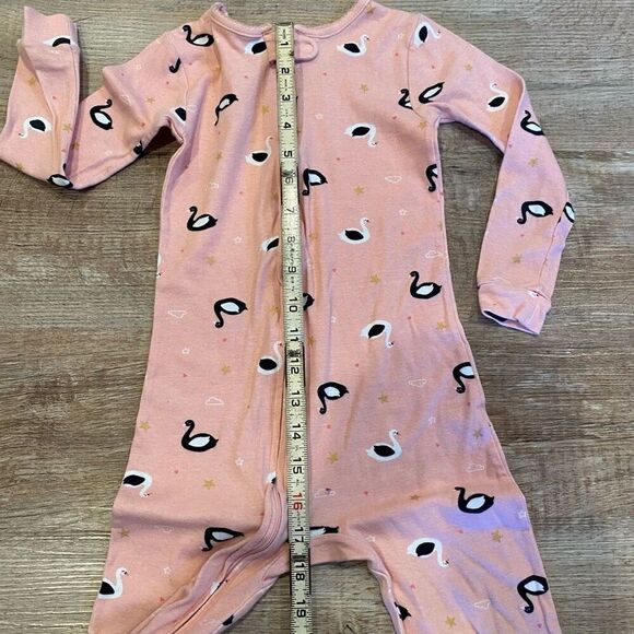 Carters One Piece Footed Pajamas  Peach Swan Star Pattern Snug Fit Size 5T - Picture 6 of 9